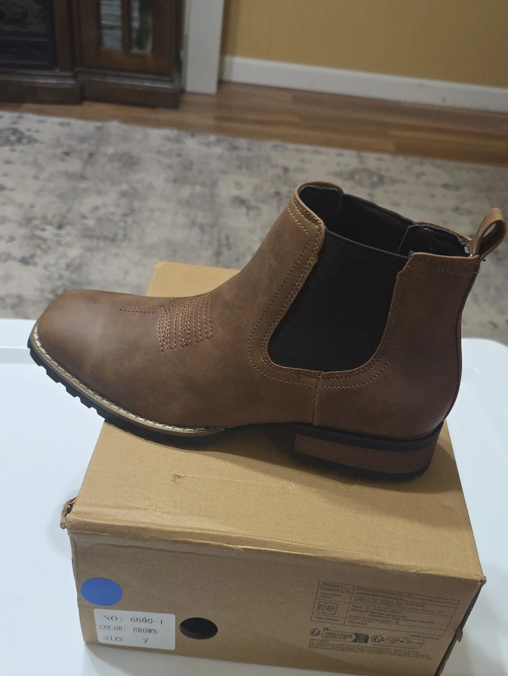 Men's Tan Chukka Boot with Elastic Side Panel